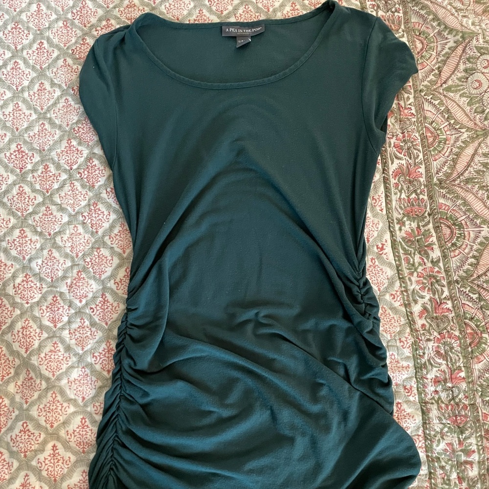 Pea in the Pod ruched side top SM